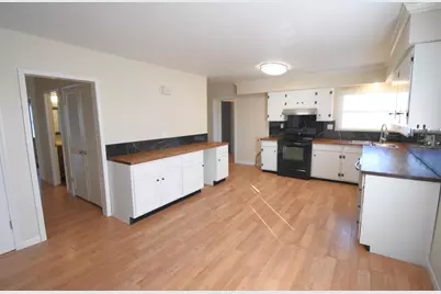 360 E Arnotts Drive, Rensselaer, IN 47978 - Photo 14