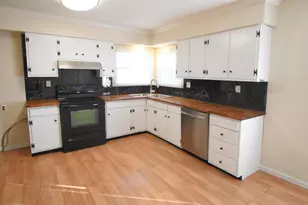 360 E Arnotts Dr, Rensselaer, IN 47978 - Photo 16