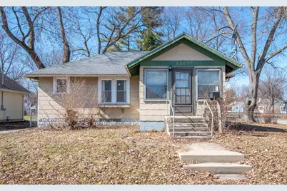 1207 Valparaiso Street, Valparaiso, IN 46383 - Photo 6