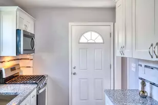 1330 Taney Pl, Gary, IN 46404 - Photo 8