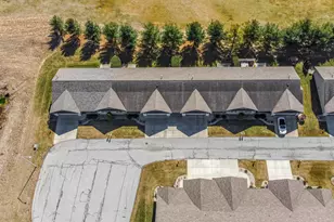 805 Veterans Ln, Crown Point, IN 46307 - Photo 30