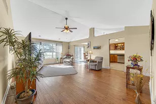 805 Veterans Ln, Crown Point, IN 46307 - Photo 10