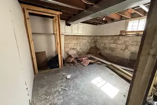 434 Pierce St, Gary, IN 46402 - Photo 10