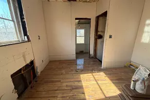 434 Pierce St, Gary, IN 46402 - Photo 4