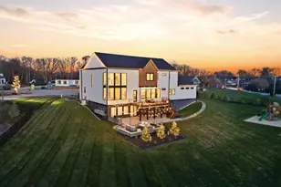 10092 Tall Grass Trail, Saint John, IN 46373 - Photo 6