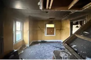 600 Pierce St, Gary, IN 46402 - Photo 8