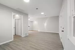 361 Madison St, Gary, IN 46402 - Photo 4