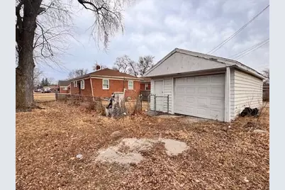 4429 W 13th Avenue, Gary, IN 46404 - Photo 4