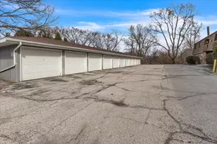 1444 Woodview Dr, Crown Point, IN 46307 - Photo 16