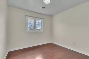 1444 Woodview Dr, Crown Point, IN 46307 - Photo 12