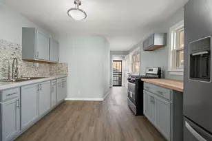 824 Johnson St, Gary, IN 46402 - Photo 8