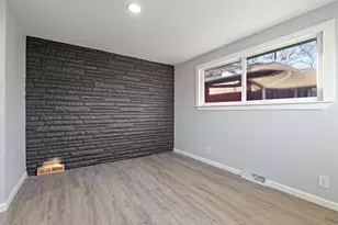 824 Johnson St, Gary, IN 46402 - Photo 14