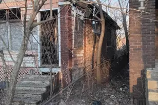 1177 Harrison St, Gary, IN 46407 - Photo 4