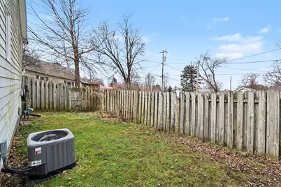 602 Illinois Street, Walkerton, IN 46574 - Photo 4