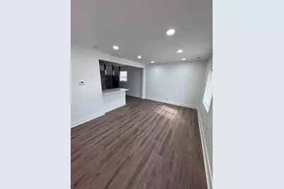 4514 E 10th Avenue, Gary, IN 46403 - Photo 4