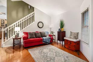 2122 Teakwood Cir, Highland, IN 46322 - Photo 4