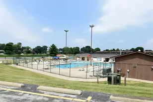 3863 Kingsway Dr, Crown Point, IN 46307 - Photo 50