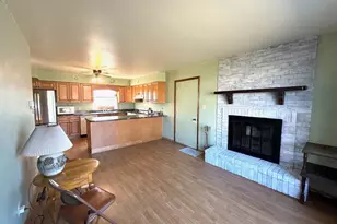 3863 Kingsway Dr, Crown Point, IN 46307 - Photo 6