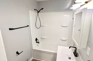 313 N Carroll Ave, Michigan City, IN 46360 - Photo 14