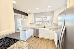 313 N Carroll Ave, Michigan City, IN 46360 - Photo 2