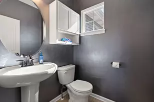 508 E 119th Pl, Crown Point, IN 46307 - Photo 8