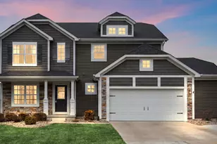 508 E 119th Pl, Crown Point, IN 46307 - Photo 4