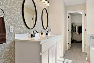 508 E 119th Pl, Crown Point, IN 46307 - Photo 36