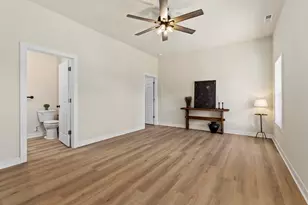 10842 N 1000 W, Demotte, IN 46310 - Photo 8