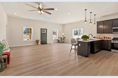 10842 N 1000 W, Demotte, IN 46310 - Photo 2