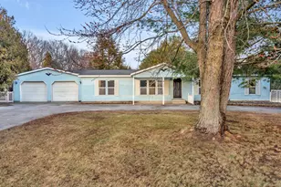 14865 Heritage Dr W, Wheatfield, IN 46392 - Photo 2