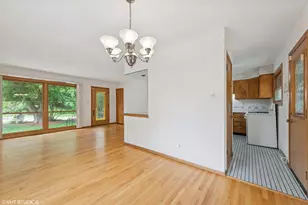 925 N Warren St, Gary, IN 46403 - Photo 4