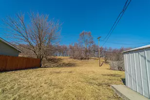 2517 River Dr, Highland, IN 46322 - Photo 16