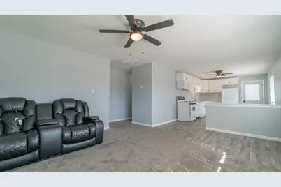 2517 River Drive, Highland, IN 46322 - Photo 6