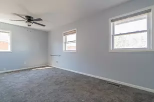 2517 River Dr, Highland, IN 46322 - Photo 12