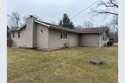 546 Gardenia Street SE, Demotte, IN 46310 - Photo 8