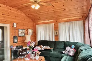 546 Gardenia St SE, Demotte, IN 46310 - Photo 12