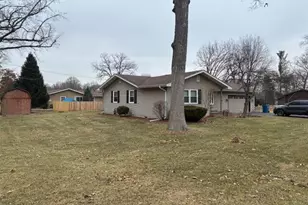 546 Gardenia St SE, Demotte, IN 46310 - Photo 10