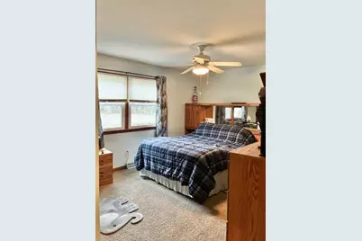 546 Gardenia Street SE, Demotte, IN 46310 - Photo 18