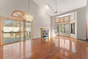 1459 Carriage Oaks Ct, Dyer, IN 46311 - Photo 4