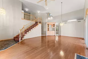 1459 Carriage Oaks Ct, Dyer, IN 46311 - Photo 6