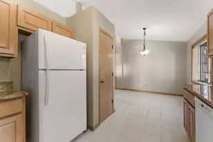 1459 Carriage Oaks Ct, Dyer, IN 46311 - Photo 10