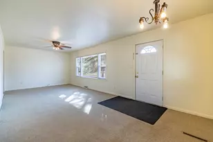 539 S Rensselaer St, Griffith, IN 46319 - Photo 12