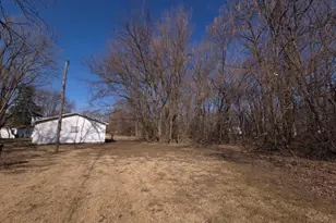 1021 173rd St, Hazel Crest, IL 60429 - Photo 4