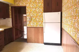 1021 173rd St, Hazel Crest, IL 60429 - Photo 8