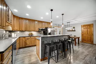 241 Brandt Pl, Hobart, IN 46342 - Photo 2