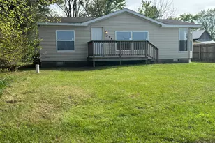 234 W Young St, Hanna, IN 46340 - Photo 2