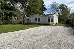 234 W Young St, Hanna, IN 46340 - Photo 1