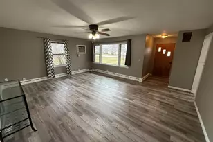 109 Iowa St, LaCrosse, IN 46348 - Photo 10