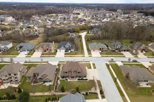 7216 Fawn Valley Dr, Schererville, IN 46375 - Photo 58