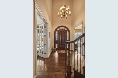 7216 Fawn Valley Drive, Schererville, IN 46375 - Photo 8